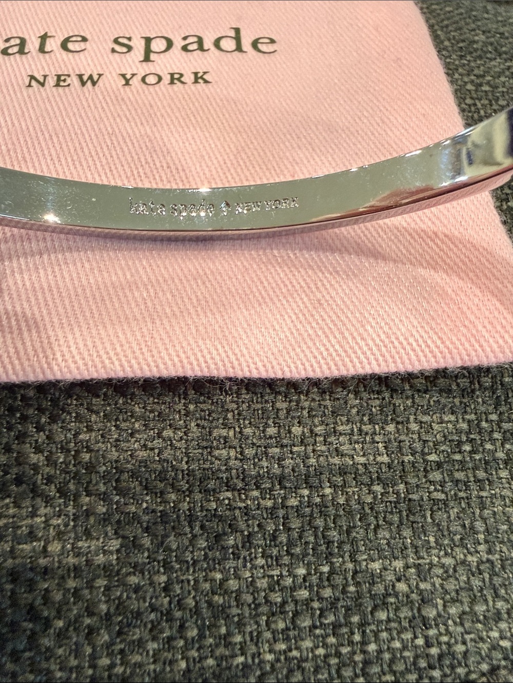 Kate Spade ๐ Silver Ready Set Bow Crystal Pave Bangle Bracelet ๐ - Picture 7 of 9